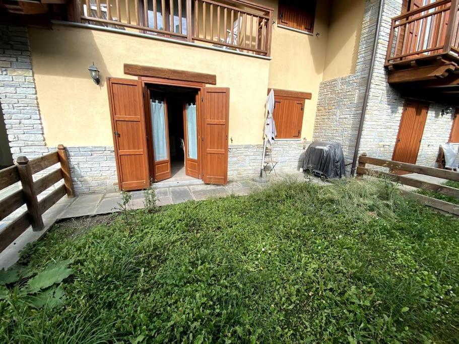 Incantevole Appartamento Con Giardino - Garage Privato E Free Wifi 오울크스 외부 사진